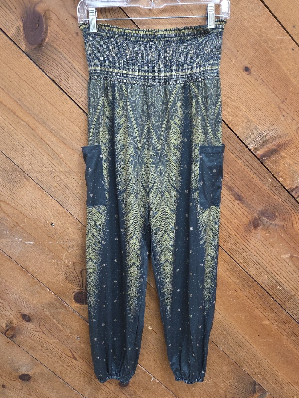 Smocked Waist Green Patterned Harem Pants  Genie  Fairygoth, Whimsygoth, Paisley